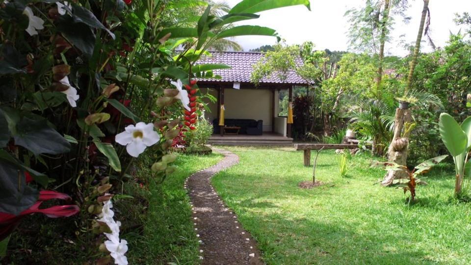 Kubu Shanti Sanda Munduk Exterior foto